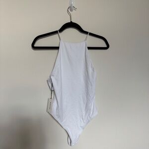 Aritzia Babaton Fox Contour Bodysuit - White - XS - NWT - Sold Out Style